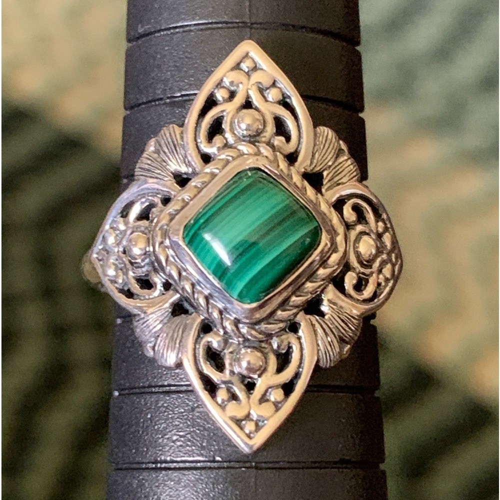 Artisan of India Sterling Silver Malachite Ring - Picture 12 of 13